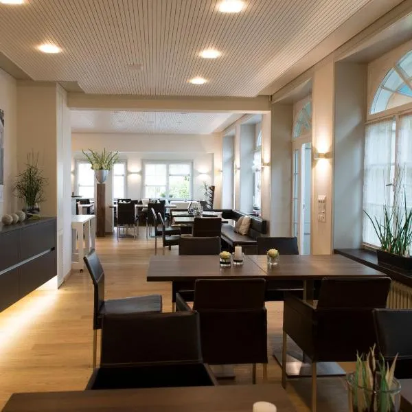 Gasthaus zum Bahnhof, hotel a Berg