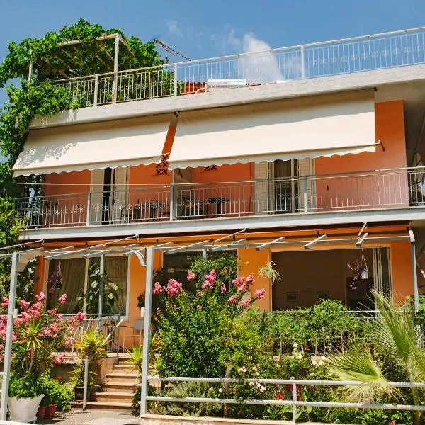 Hotel Loula Rooms and Apartments, ξενοδοχείο στα Καμένα Βούρλα