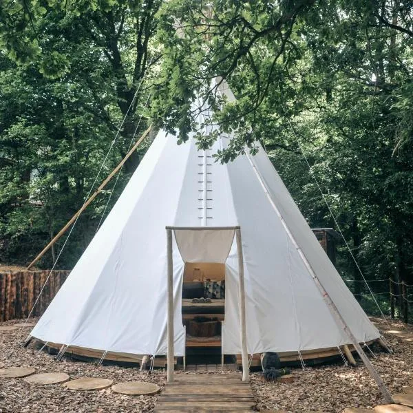 Glamping Nad Meandry, hotell sihtkohas Unhošť