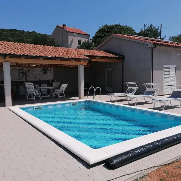 House with pool, hotel v destinaci Mali Lošinj
