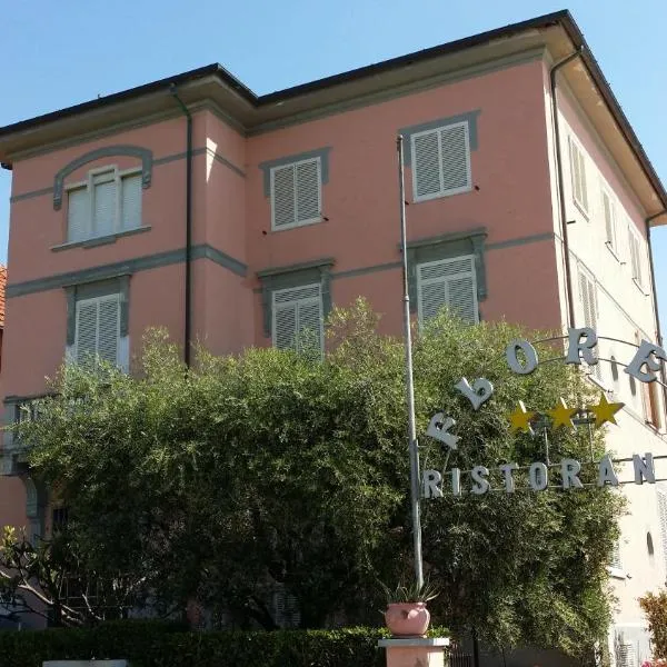 Hotel Villa Flores, hotel v destinácii Marina di Pietrasanta
