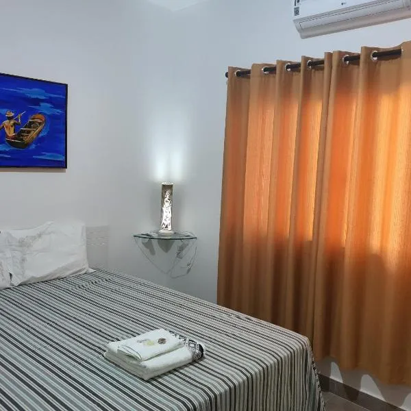 Suite 03 - Independente, privativa e aconchegante, hotel em Cuiabá