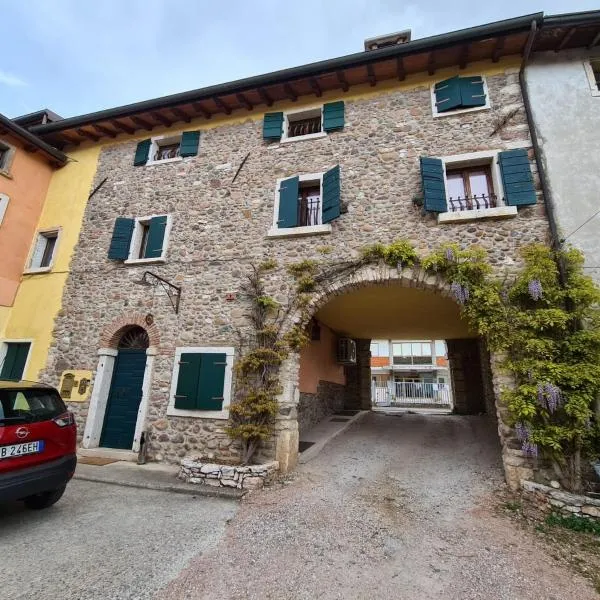 LA TUA CASA IN VALPOLICELLA, hotel v destinaci SantʼAmbrogio di Valpolicella
