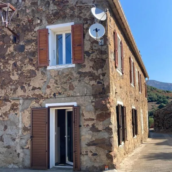 DUPLEX 4 PERSONNES Clim Wifi Parking, hotel a Partinello