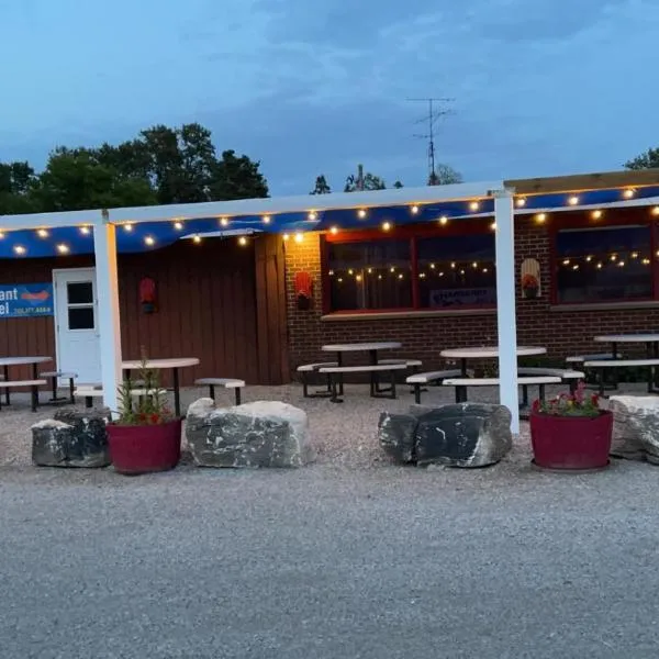 Huron Sands Motel and Restaurant, hotel v destinaci Providence Bay