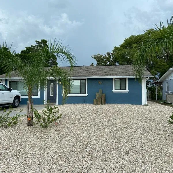 Gorgeous Seaside Seashell Cottage!, hotel a Hudson