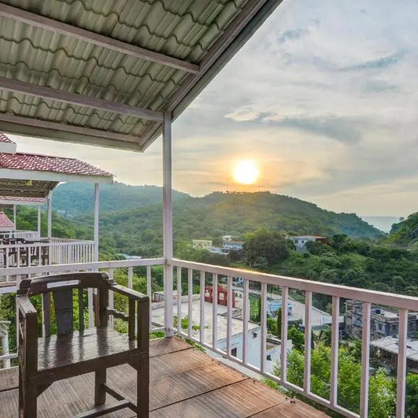 Treebo Trend Hotel Kumbhal Castle With Valley View, hotel en Ghānerao