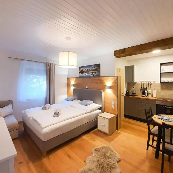Tiny Kozma Apartment, hotel in Bodensdorf