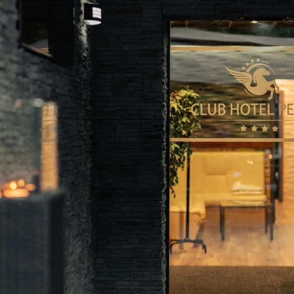 Club Hotel Pegasus, hotel v destinaci Tiszaug
