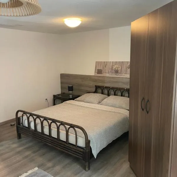 Haus Alpenhof, hotel v destinaci Wassen