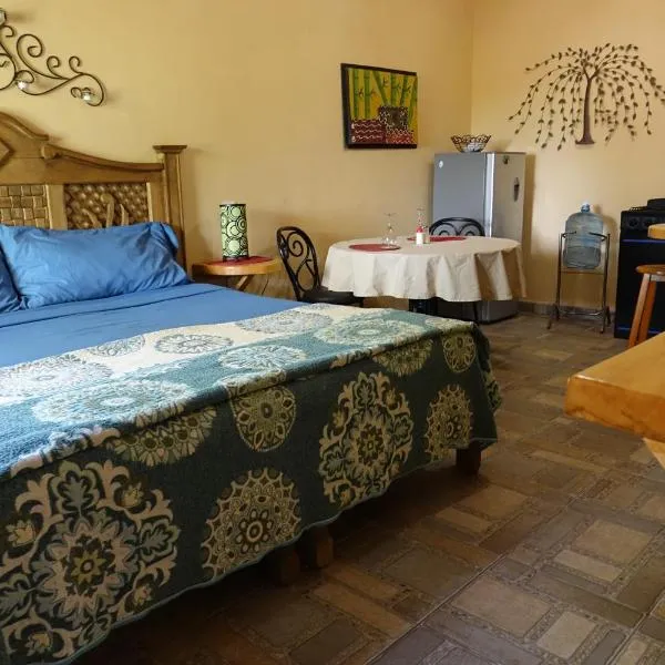 Bungalows Casa Blanca: Tenacatita'da bir otel