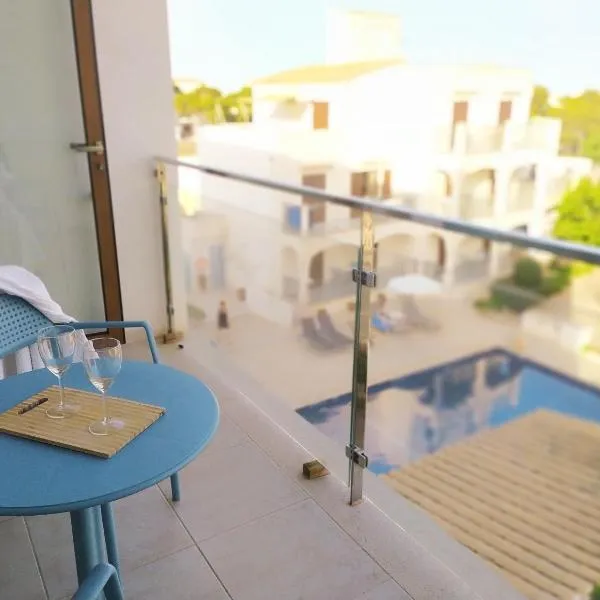Apartamentos Villa Primera, hotel in Cala Figuera