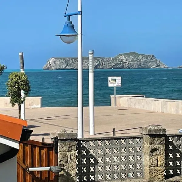 La Playa Suites Suances, hotel v destinaci Suances