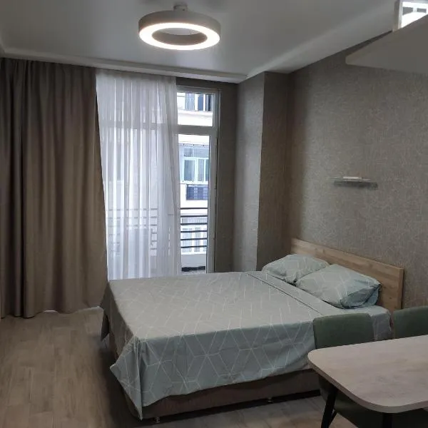 Real Palace Studio, hotel di Batumi