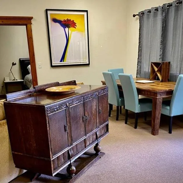 Park Place - The Boardwalk 112-B, hótel í Darby