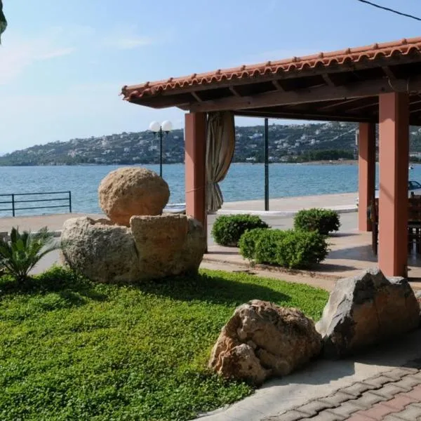 Delfini, hotel Theológoszban