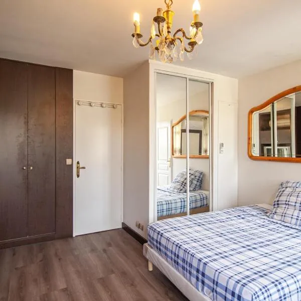 Grand Appartement de 3 pièces, viešbutis mieste Pjerlė