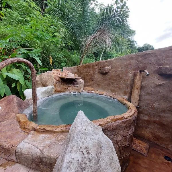 Villa privada con Jacuzzi Herradura Jaco, hotel en Herradura