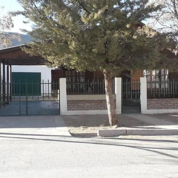 Cabaña Uspallata, Mendoza. Para 4 personas, hotel en Estación Uspallata
