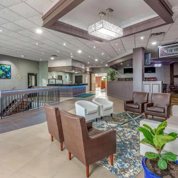 Quality Inn & Conference Centre, hotel v destinaci Midland