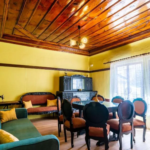 Theatre Old Town House, hotel u gradu 'Bitola'