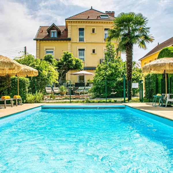 HOTEL DES DAUPHINS, hotel in Tramolé