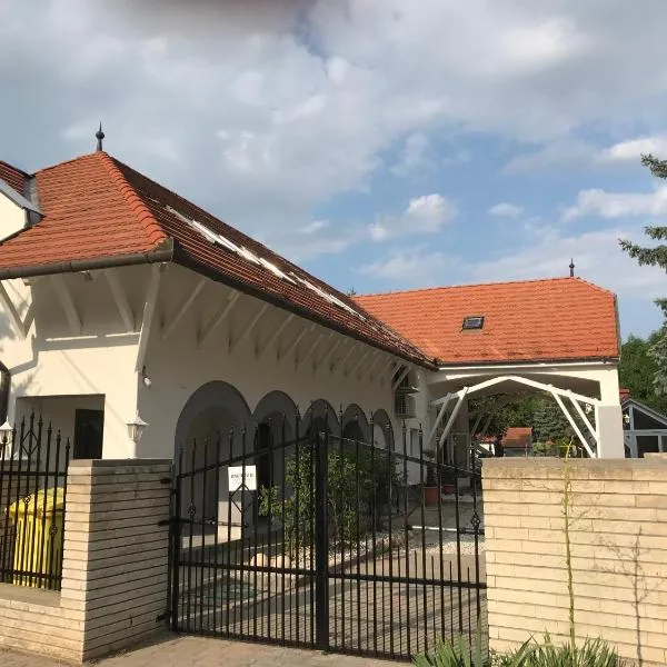 Lunczer Vendégház, hotel in Kőröshegy