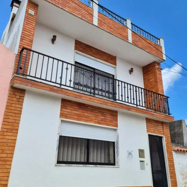 Gomes & Fortunato House, hotel v destinaci Casais Brancos