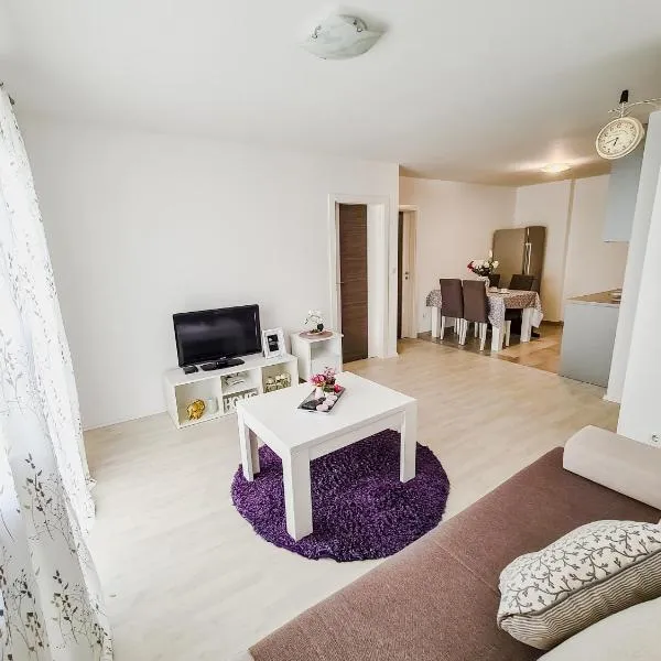 Apartment Andrej, готель у місті Томиславград