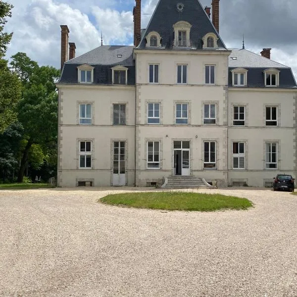 Le château de Courbouzon、Courbouzonのホテル