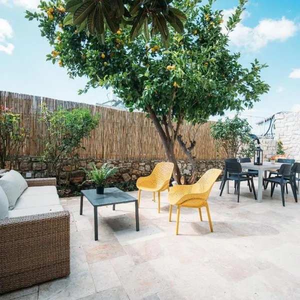 חקל תפוחין, hotel di Safed