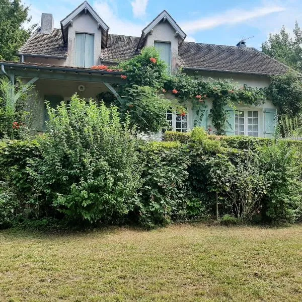 L'orée du bois, hotel v destinaci Luzech