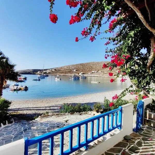 Family house by the seaside of Karavostasis, hôtel à Karavostasi