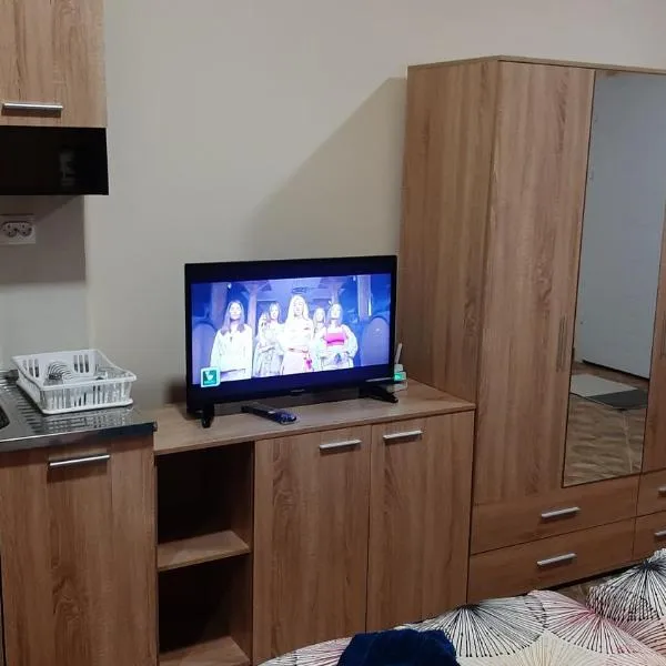 Арт, hotel in Sliven