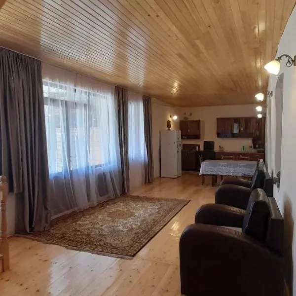 Guest house Lekhtagi, hotel v destinaci Mestia