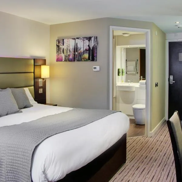 Fortune Huddersfield; Sure Hotel Collection by Best Western: Huddersfield şehrinde bir otel