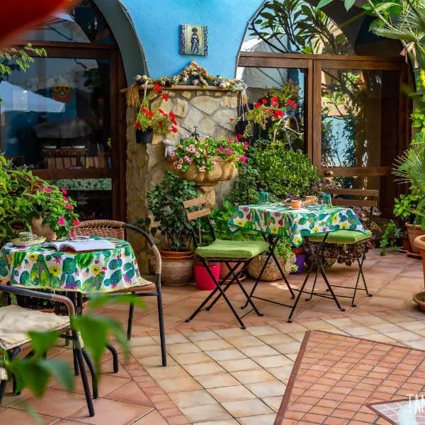 La Finestra sul Cortile B&B, hotel v destinácii Sciacca