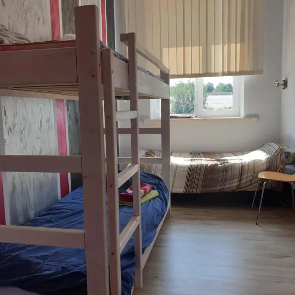 Türi Vibukooli majutus, hotel in Türi