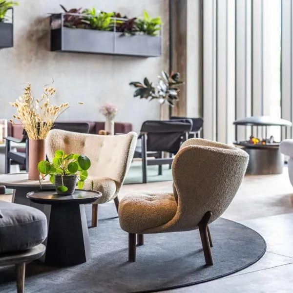 Peak 12 Hotel, hótel í Viborg