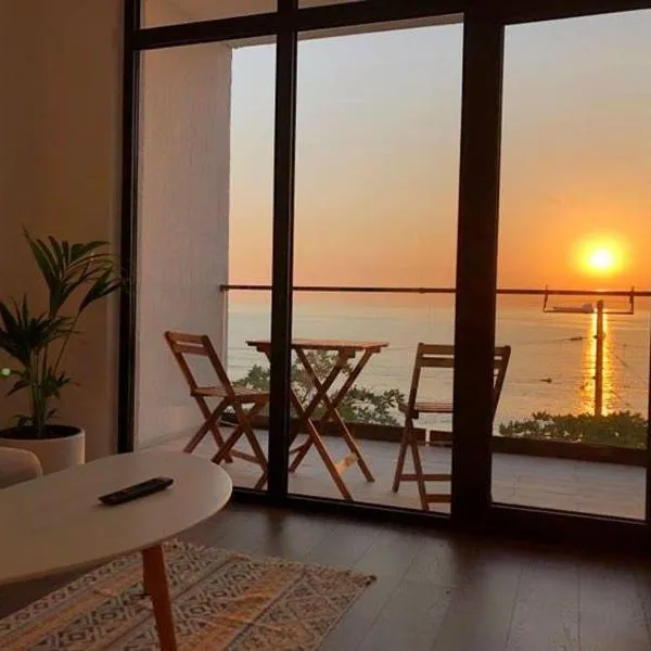 Cabo Verde Boutique Hotel, hotel in Batumi