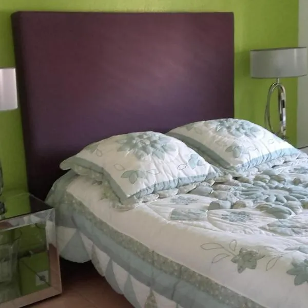 Location chambre 2 personnes chez Angela, hotel v Cannes