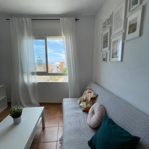 Apartamento y Piso frente al mar con vistas en Garrucha โรงแรมในการ์รูคา