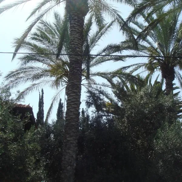 Lisa's Farm Place, hotel en Rishon LeZion