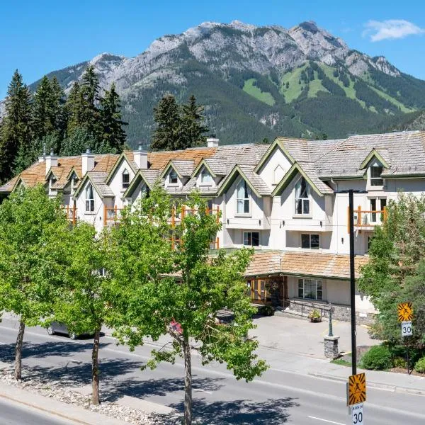 The Rundlestone Lodge, hotel v Banffu