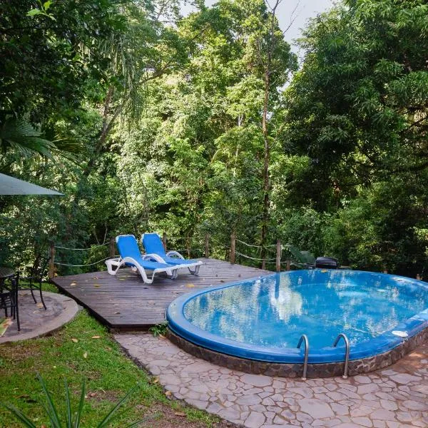Casa Cedro - Portasol Vacation Rentals, khách sạn ở Matapalo