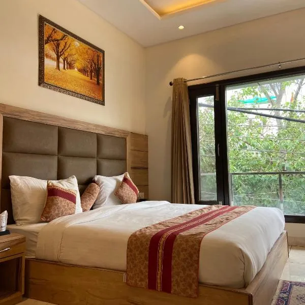Hotel Exotic - 5 min walk from Golden Temple, khách sạn ở Amritsar
