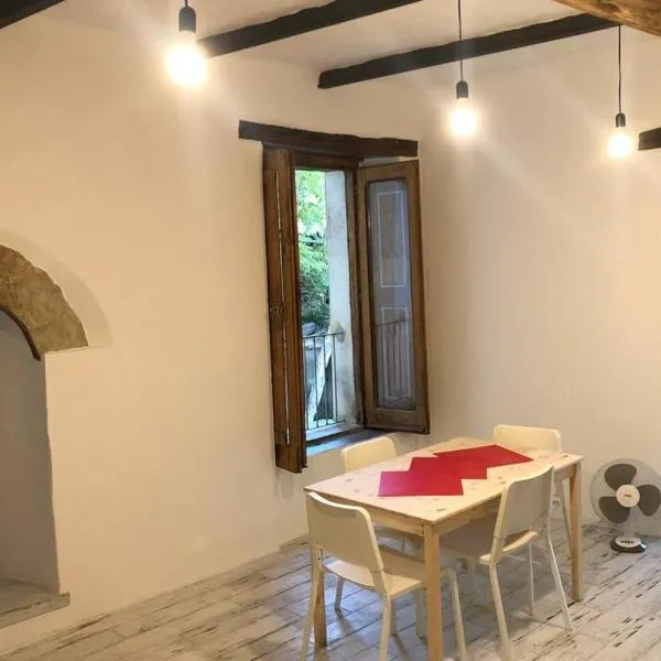 Rifugio del Diplomatico، فندق في بيلمونتي كالابرو