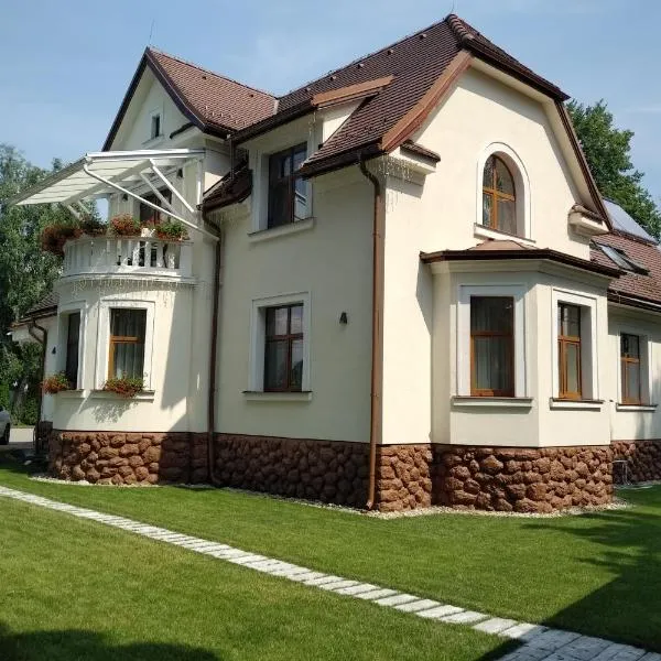 Villa Garden Apartments, hotel in Poprad