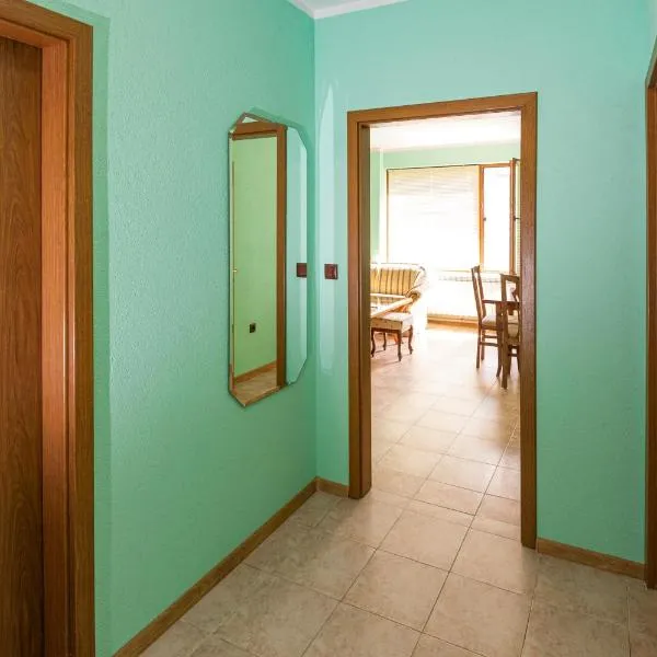 Апартамент Морски бриз, hotel a Balchik