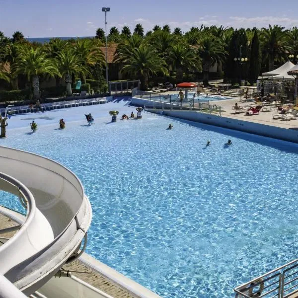 Villaggio Lido D'Abruzzo, hotel v destinaci Roseto degli Abruzzi